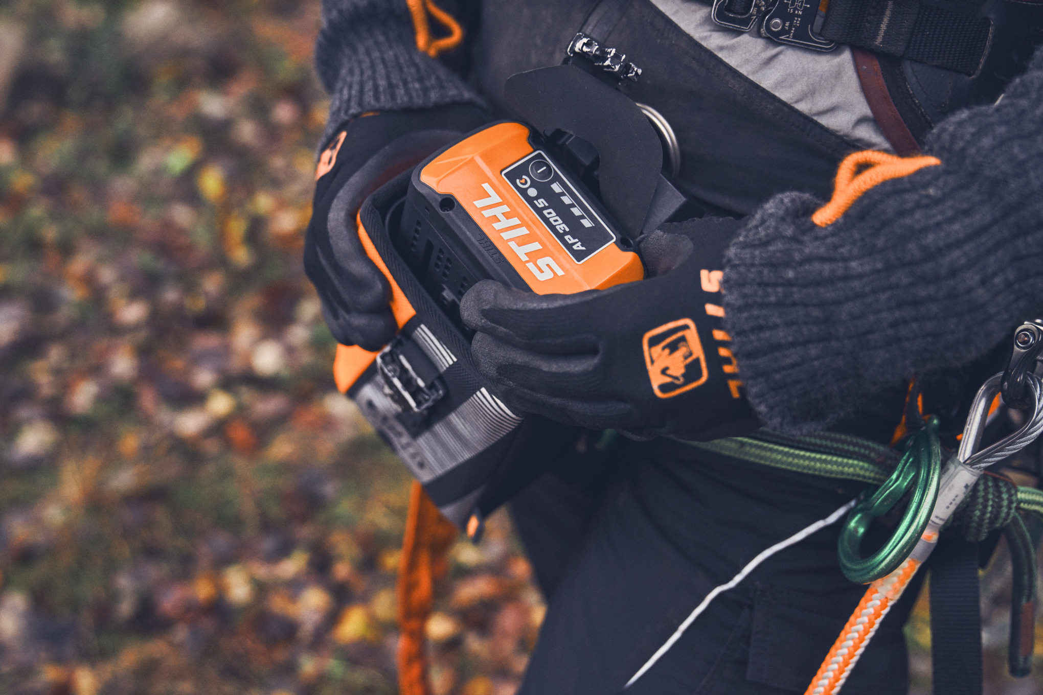 The STIHL AP 300 S battery is placed in a bag