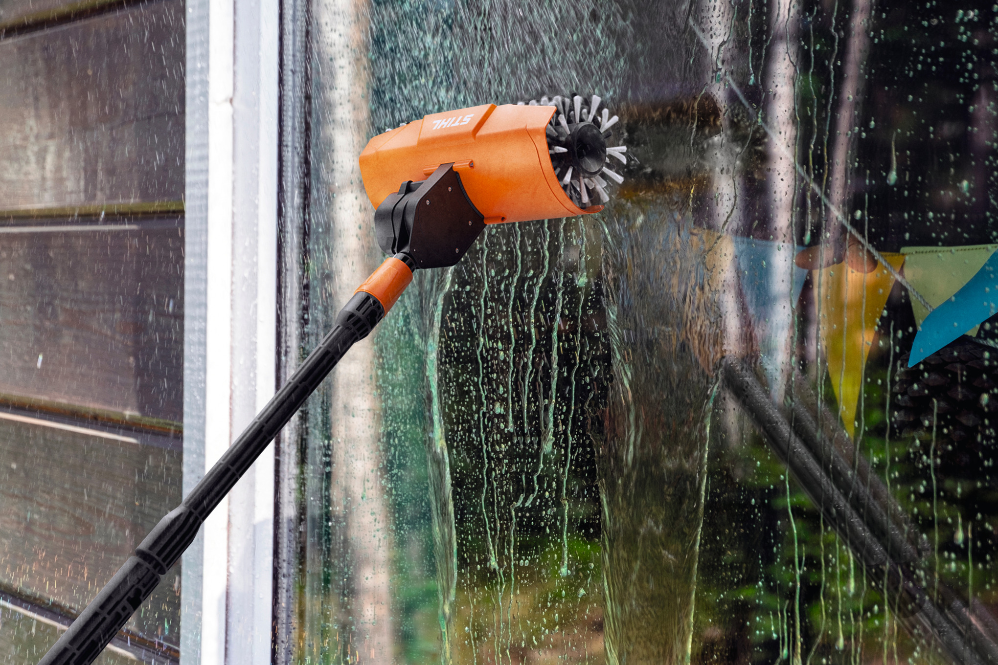 Rotating Roller Brush