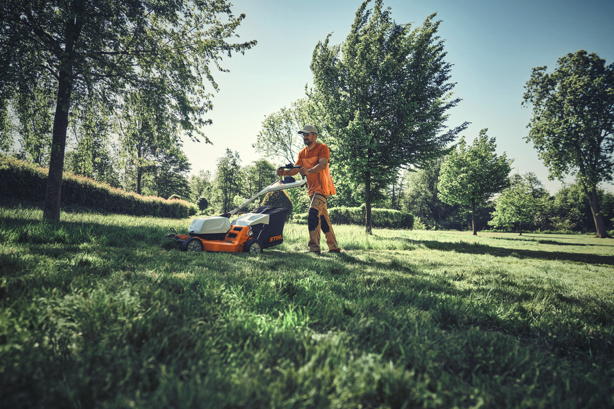 RMA 756 V Battery Lawn Mower Skin Only
