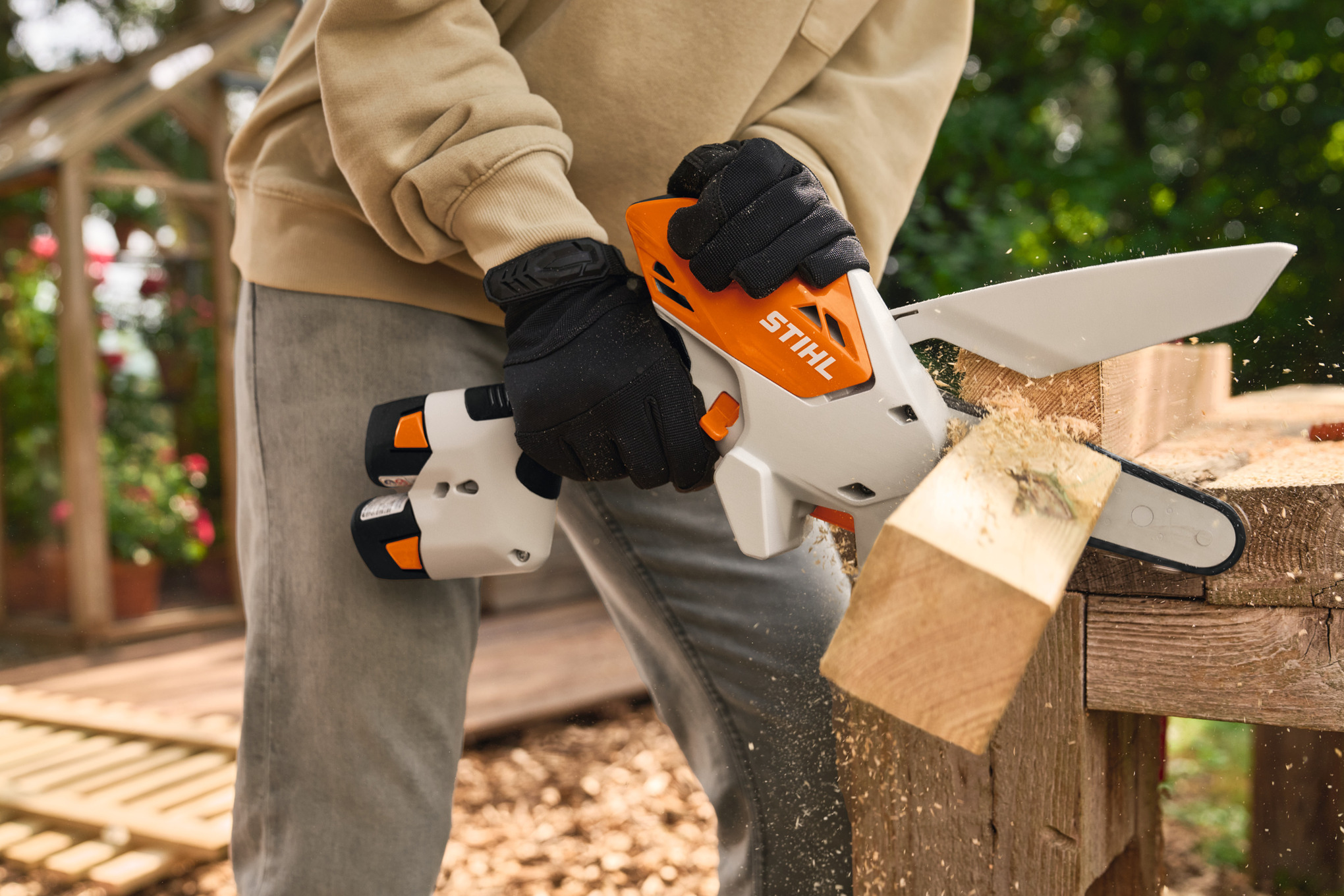 GTA 30 Battery Pruner with 2x AS 2 battery and AL 5-2 charger
