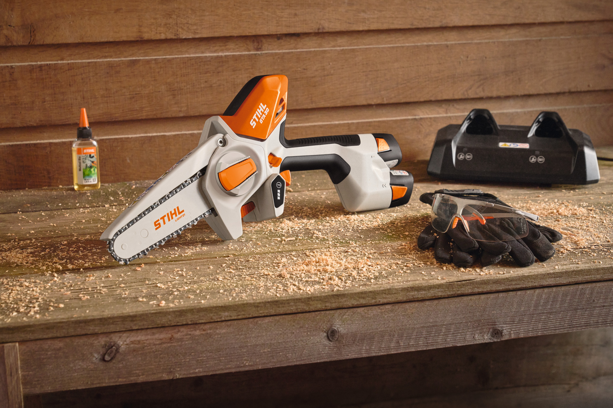 GTA 30 Battery Pruner with 2x AS 2 battery and AL 5-2 charger