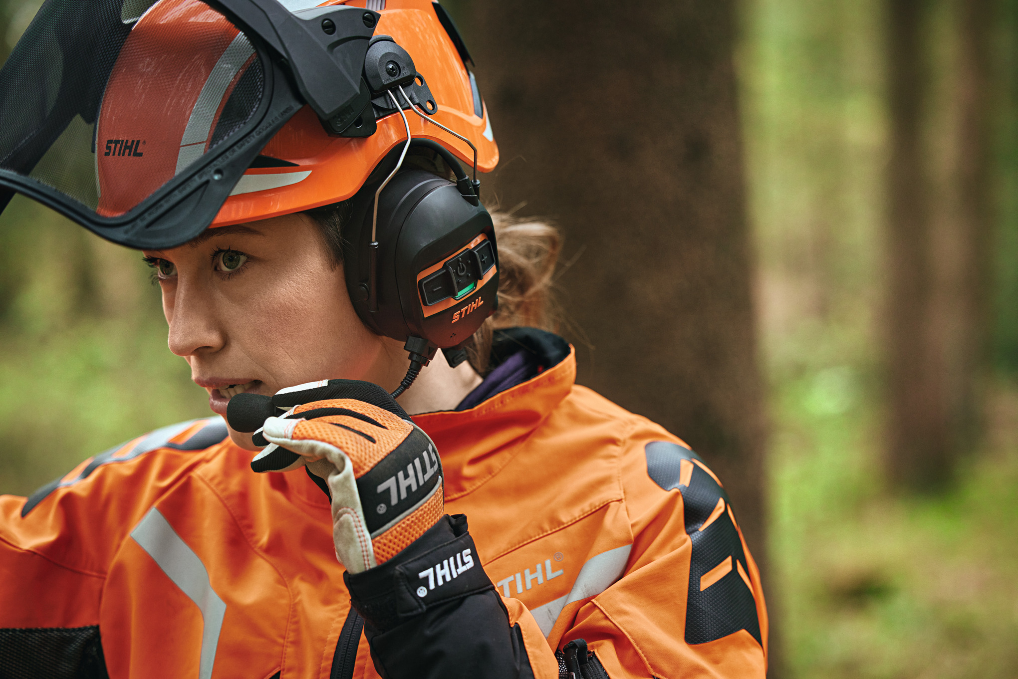 ADVANCE ProCOM Ear Protection - Helmet Version
