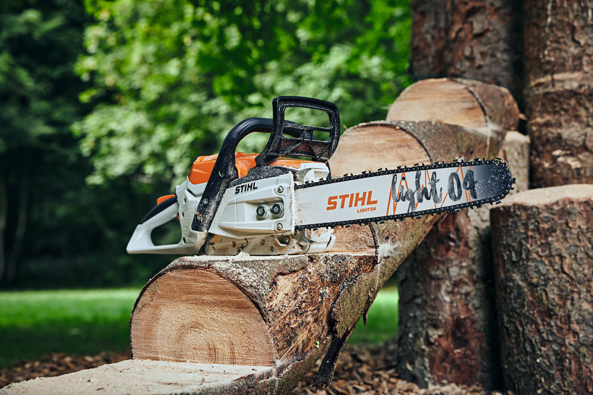 MSA 300 chainsaw on wooden steps