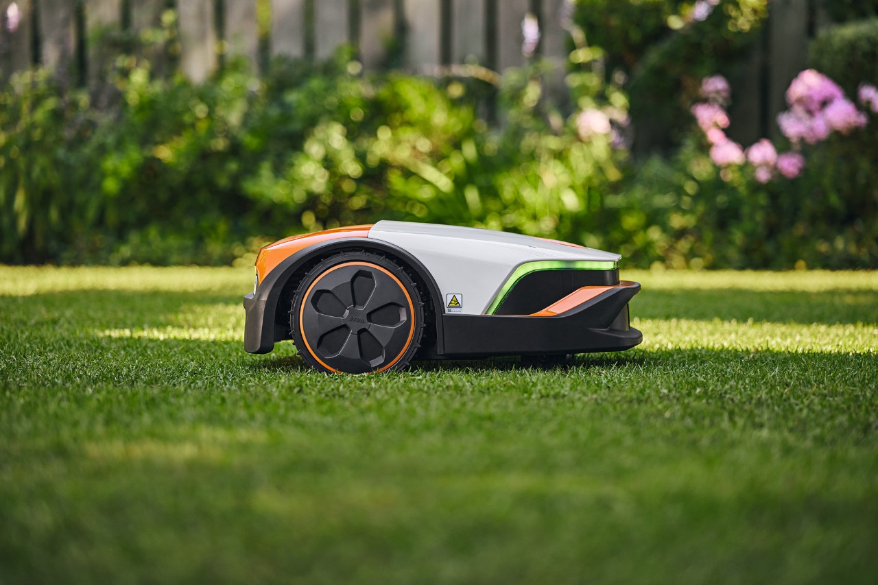 iMOW mowing 